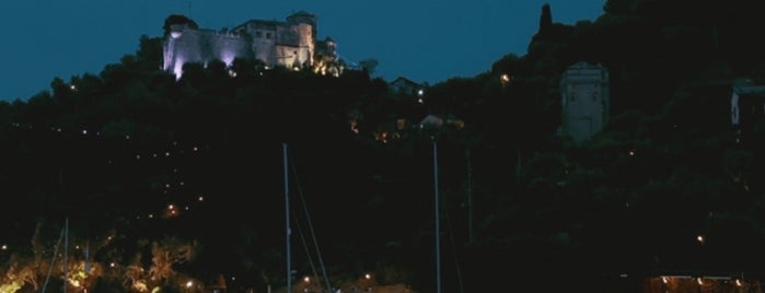 Cracco Portofino is one of Portofino 🇮🇹.