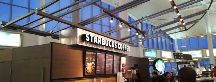 Starbucks is one of สถานที่ที่ Chris ถูกใจ.