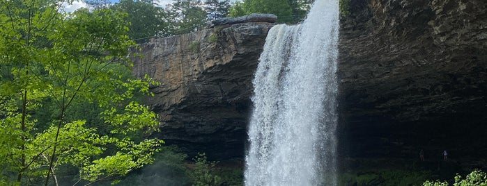 Noccalula Falls is one of Leesburg, Al.