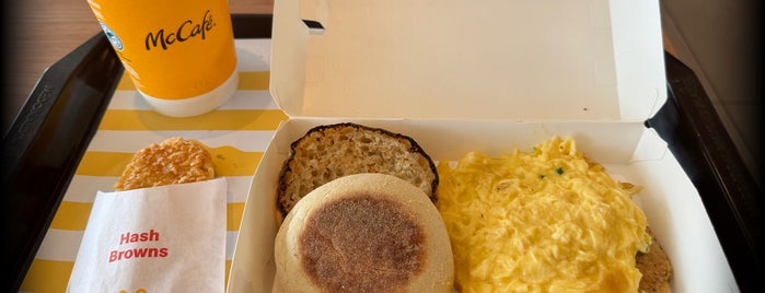 McDonald's & McCafé is one of Favorite Food.