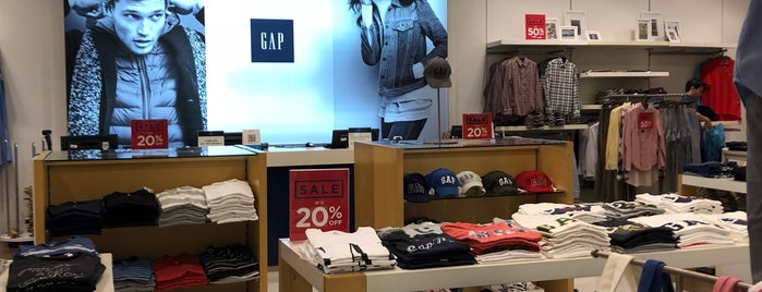 Gap is one of All-time favorites fashion store.