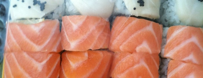 Sushi Iwa is one of Orte, die Katie gefallen.