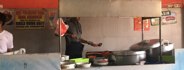 Makan Pallu Basa  Jl. Onta Lama Makassar