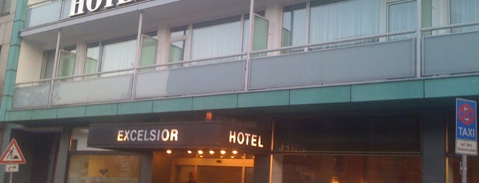 Hotel Excelsior is one of Tempat yang Disukai Gerd.