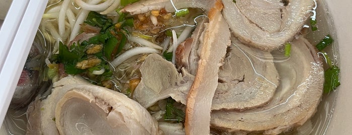 ฝู ลูกชิ้นปลา is one of เชียงใหม่_5_noodle.