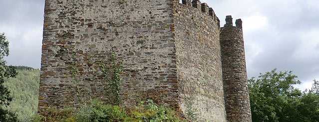 Castelo da Lousã (Castelo de Arouce) is one of Fora do Grande Porto.