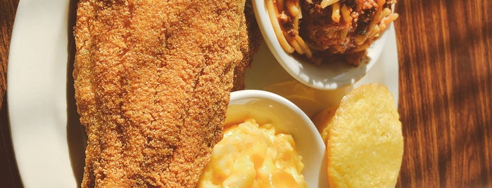 Vivian’s Soul Food is one of Kimmie's Saved Places.