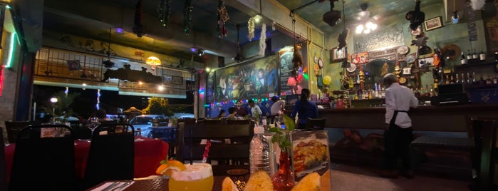 Brass Monkey Cafe & Pub is one of jalan jalan cari makan.