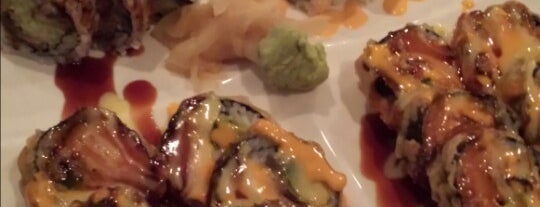 Makoto Sushi Bar & Grill is one of Lieux sauvegardés par Lizzie.