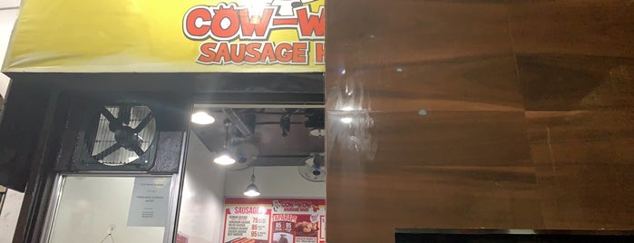 Cow-Wow Sausage Haus is one of To Go 2.