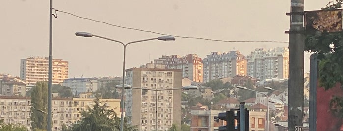 Dušanovački most is one of Белград.