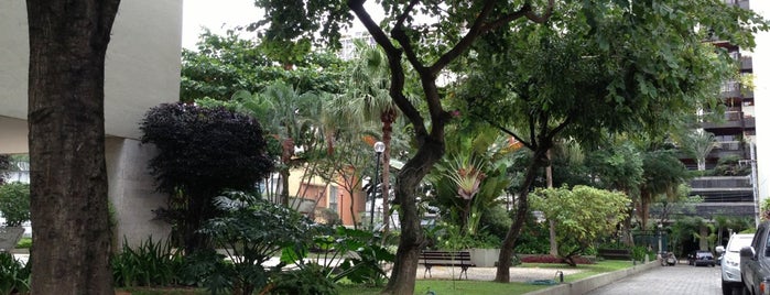 Condomínio Green Park is one of Marcio'nun Beğendiği Mekanlar.
