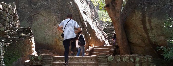 Sigiriya Rock is one of Tempat yang Disukai Lost.