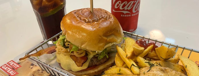 Zé do Hamburguer is one of Hamburgueria 🍔🍟.