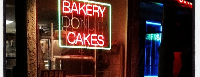 DeLeon bakery is one of Downtown Fullerton - Things to do.