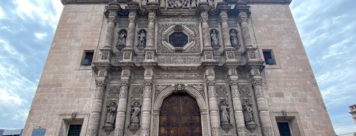 Catedral de la Santa Cruz de Chihuahua is one of CUU.