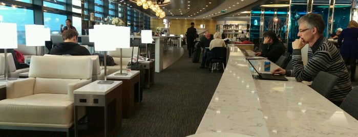 United Club is one of Airport Lounge.