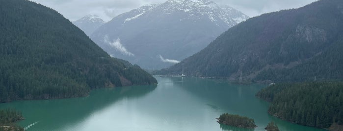 Diablo Lake is one of Local Guide: Seattle.