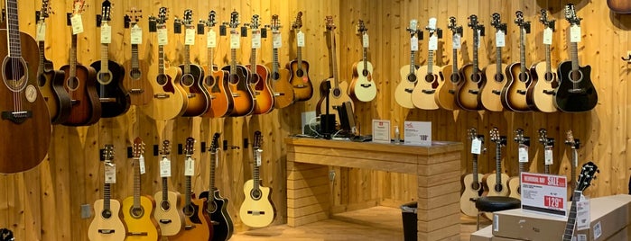 Guitar Center is one of Shoping.