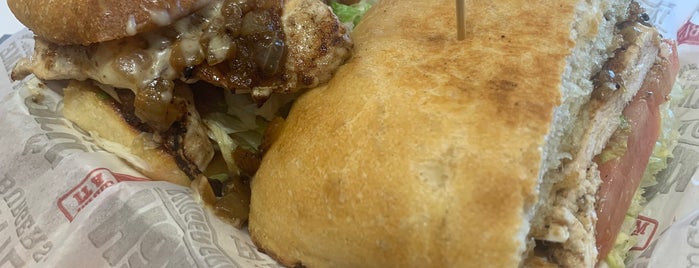 The Habit Burger Grill is one of Locais curtidos por Juan.