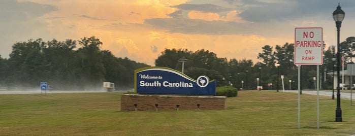 South Carolina Welcome Center is one of Exits.
