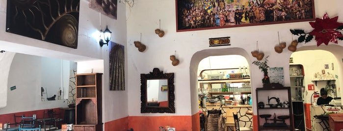 Restaurante El Cholulteca is one of Chula.