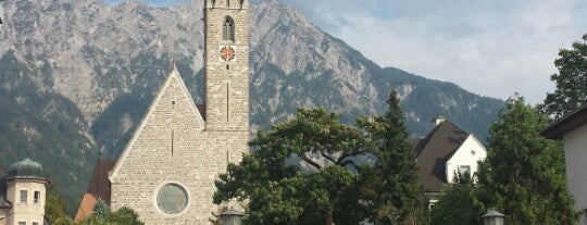 Liechtenstein Center is one of Lieux qui ont plu à Carl.