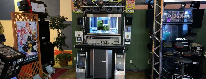 クァトロブーム 小杉店 is one of IIDX20 tricoro行脚記録.