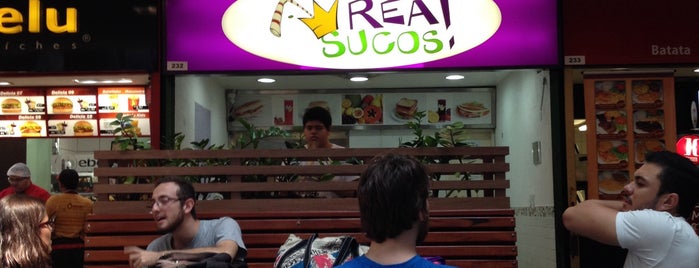 Real Sucos is one of Melhores Lugares para Comer!!! *-*.