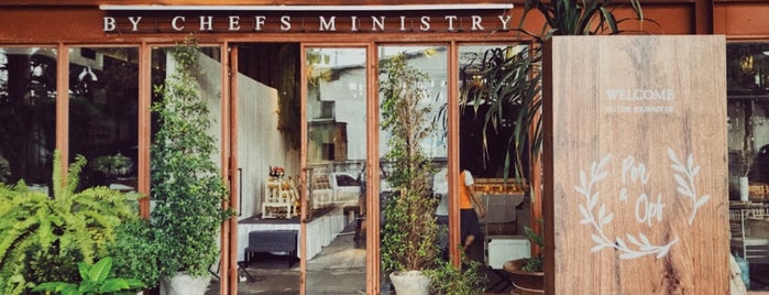Vivarium by Chefs Ministry (วิวาเรี่ยม) is one of tailândia.