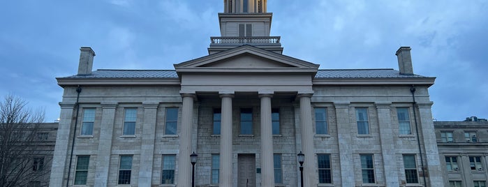 Old Capitol is one of University of Iowa Badge.