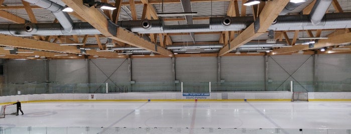 Eissporthalle Charlottenburg ("PO9") is one of Eishockey Germany.