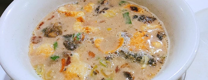 Soto Betawi H. Ma'ruf is one of Mari kuliner.