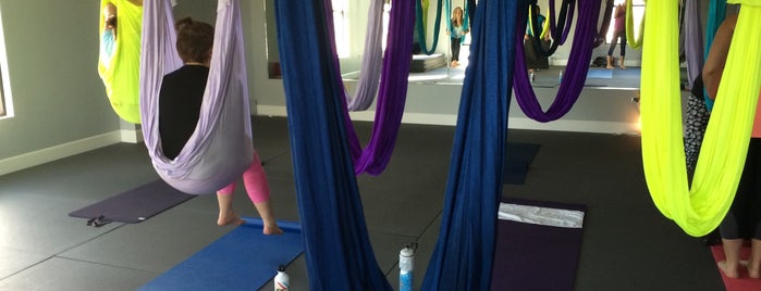 Elevate Yoga Center is one of Lugares favoritos de Noelia.