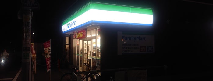 ファミリーマート 船橋法典駅前店 is one of Funabashi.