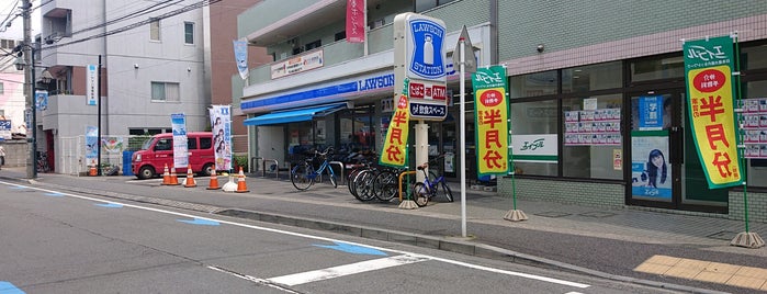 ローソン・スリーエフ 稲田堤駅前店 is one of コンビニその３.