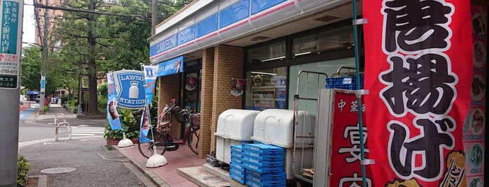 ローソン 大森海岸駅前店 is one of コンビニ大田区品川区.
