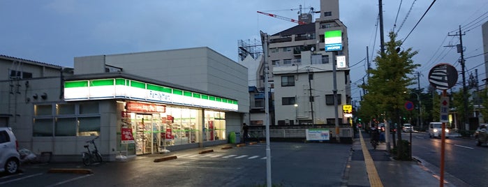 ファミリーマート 加平一丁目店 is one of コンビニ.