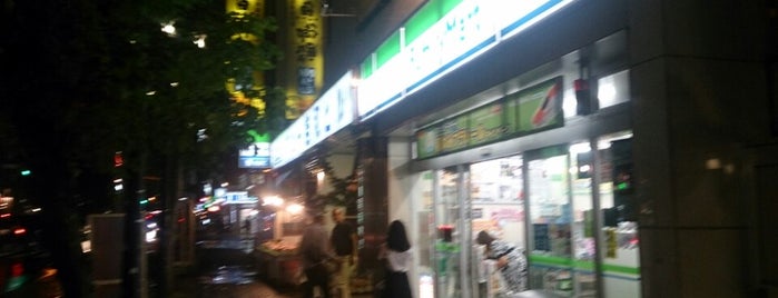 ファミリーマート 札幌南5条店 is one of 札幌のファミマ.