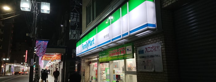 ファミリーマート 東大井店 is one of ファミマ.