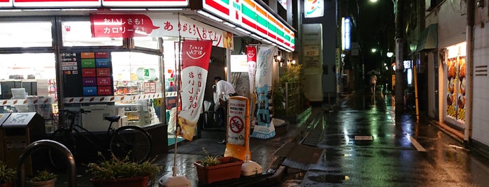 7-Eleven is one of よく行くコンビニ.