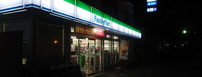 ファミリーマート 東雲橋店 is one of コンビニ.