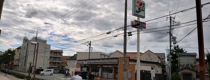 セブンイレブン 茨木竹橋町店 is one of コンビニ3.