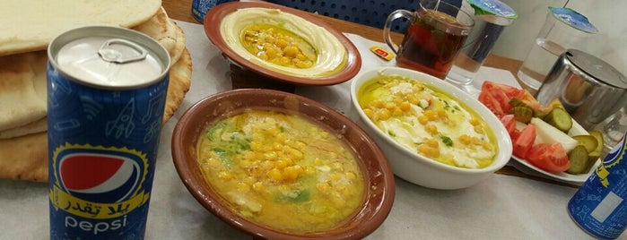 مطعم ابو عمر is one of Locais curtidos por Tariq.