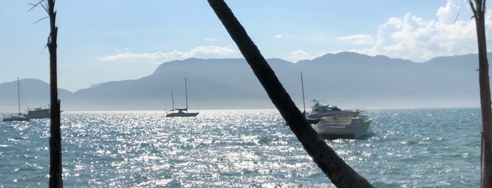 Ilha Bela is one of Lugares favoritos de Paty.