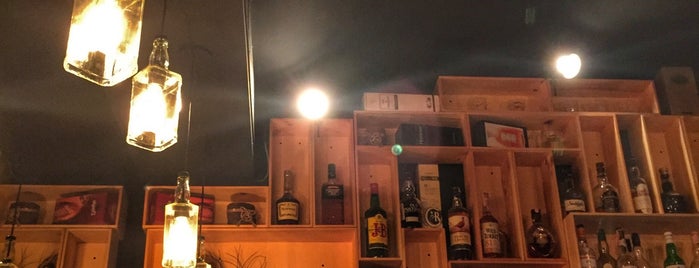 Moonshine Whiskey Bar is one of Zagreb 🥃.