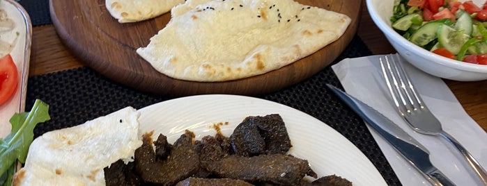 Turan Şef Restoran is one of Orte, die FATOŞ gefallen.