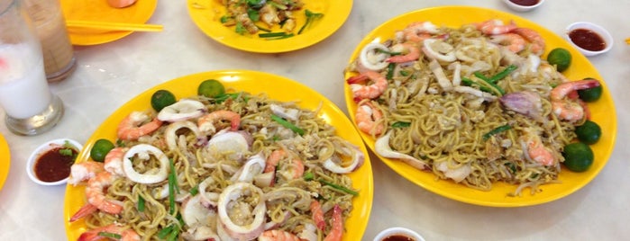 Geylang Lorong 29 Fried Hokkien Mee is one of Never Tried But Sounds Interesting.