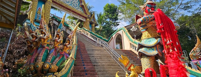 Wat Khao Rang Samakkhi Tham is one of Phuket.