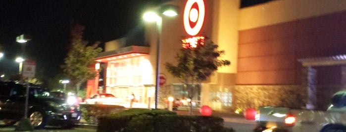 Target is one of Eve'nin Beğendiği Mekanlar.